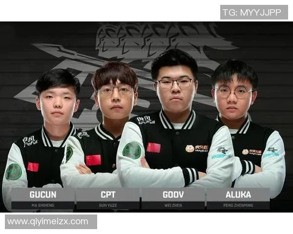 头盔哥与李文峻的巅峰对决谁能在这场较量中胜出 头盔哥与李文峻的巅峰对决谁能在这场较量中胜出