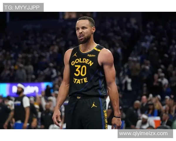 库里三分大赛决赛狂轰20球夺冠创历史新纪录引发全场欢呼 库里三分大赛决赛狂轰20球夺冠创历史新纪录引发全场欢呼